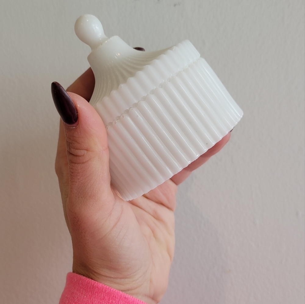 Trinket box, jewelry storage